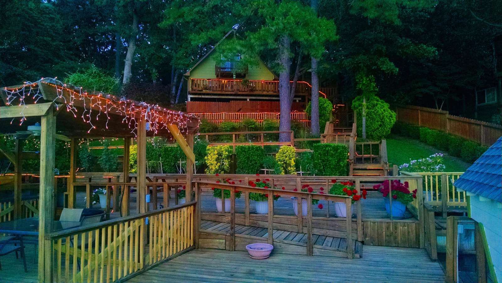 The lights looking towards the home.