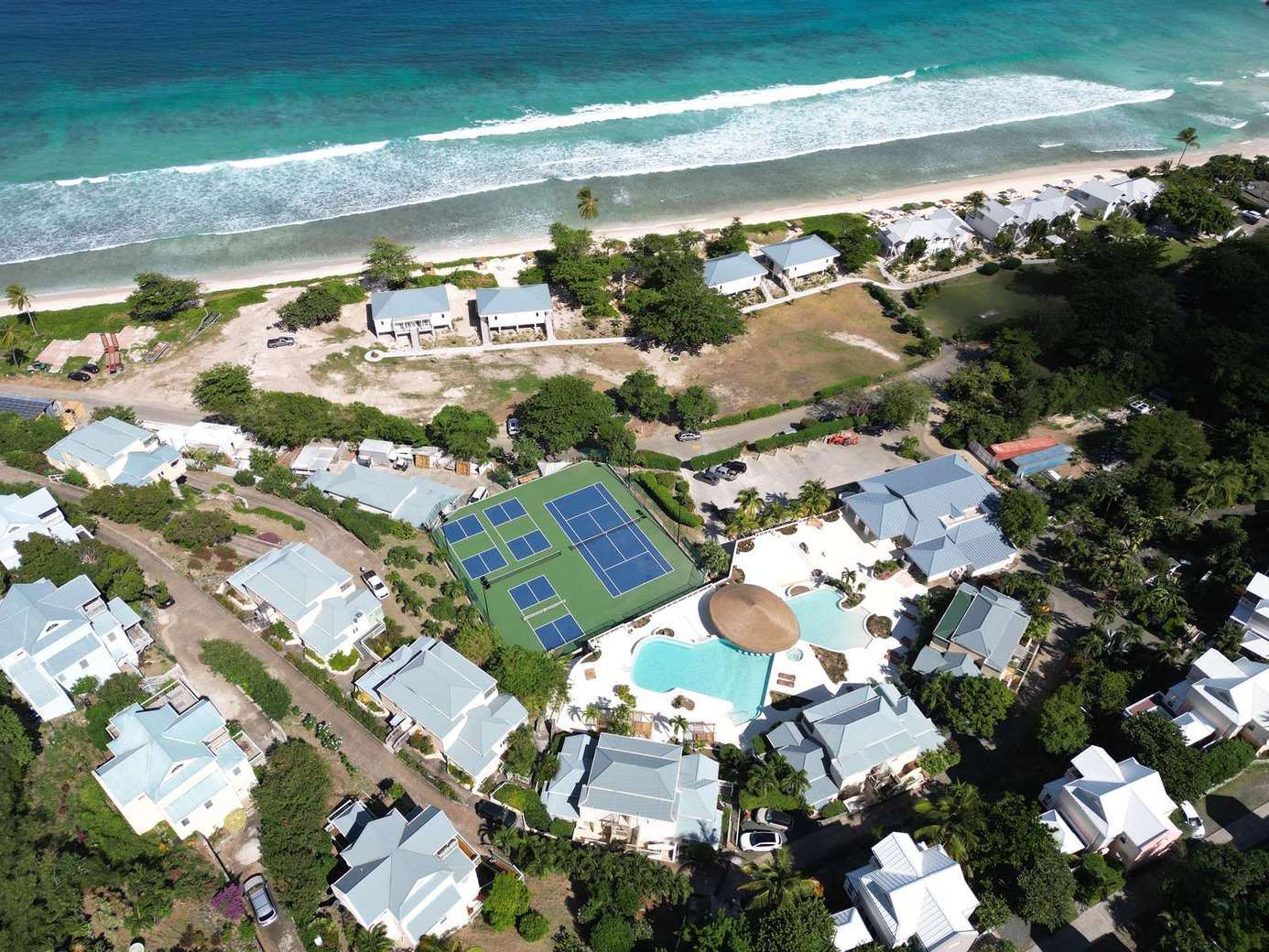 Coastal retreat with tennis courts and ocean views