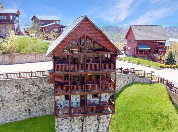 Heavenly View – Starr Crest Resort Preview 0