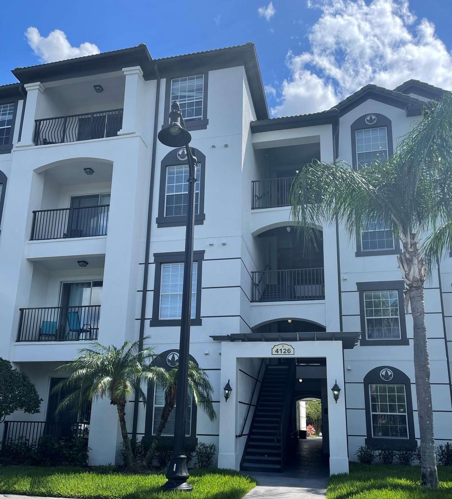 Ideal for families to spend quality time! Gorgeous Condo at The Isles Preview