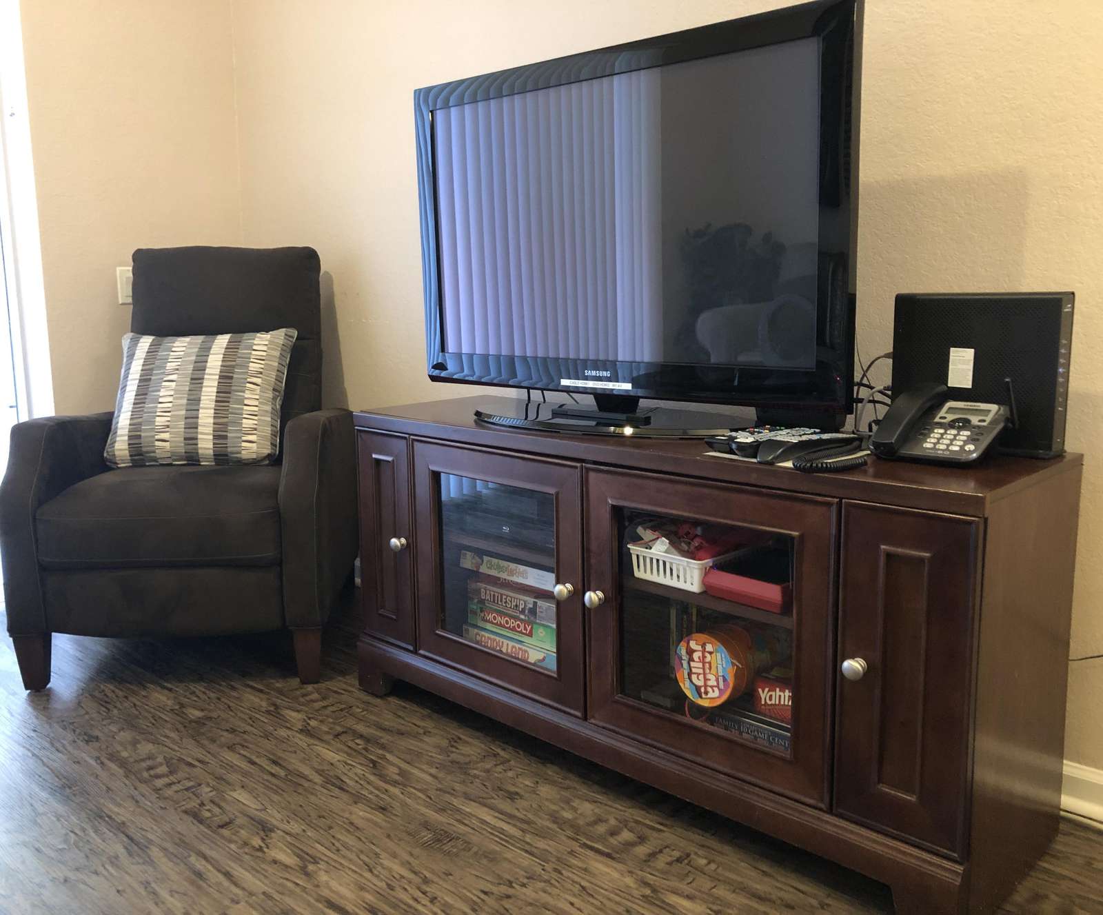 Large TV, DVD player, board games, and much more