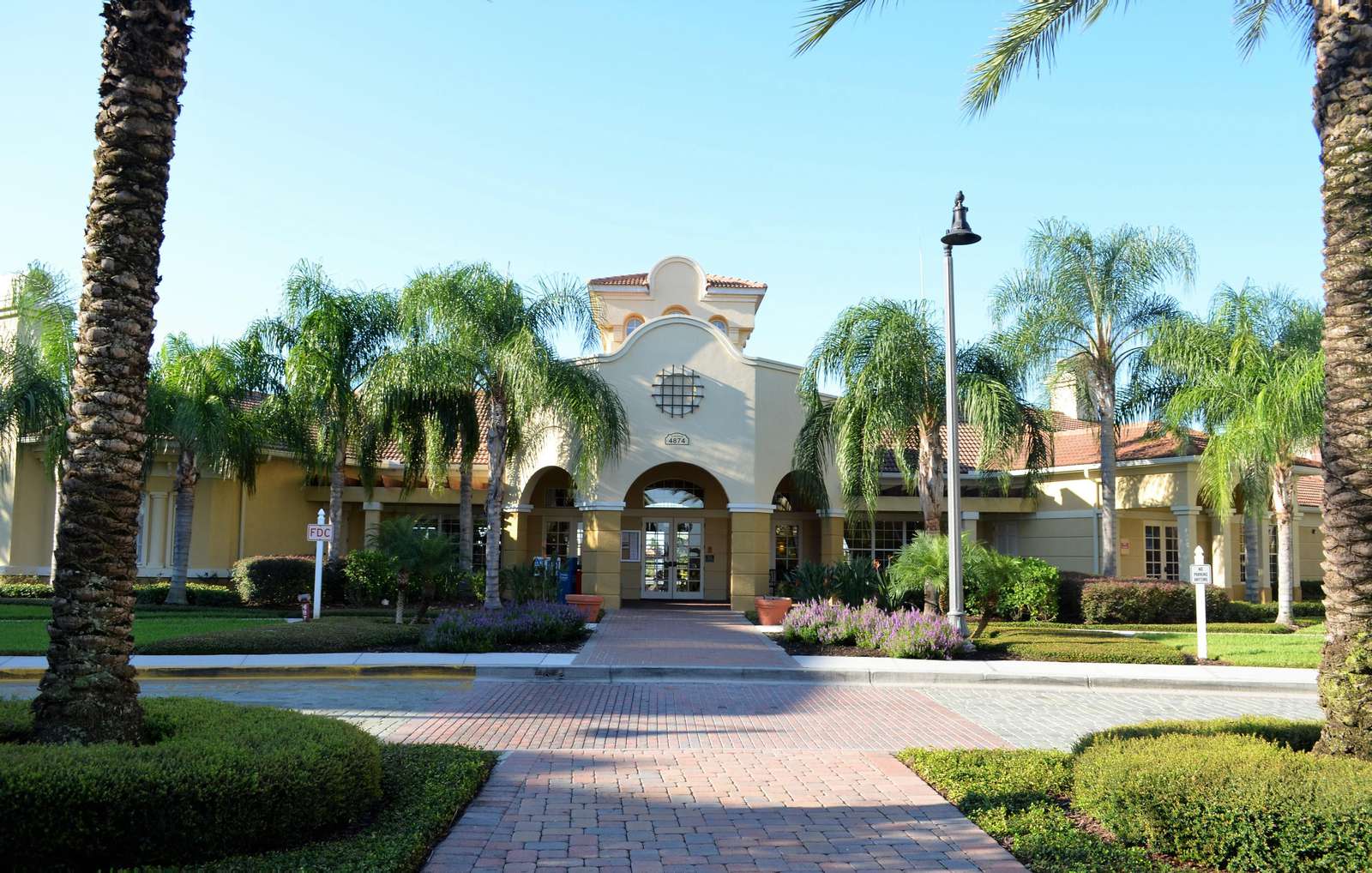 Main clubhouse at Vista Cay