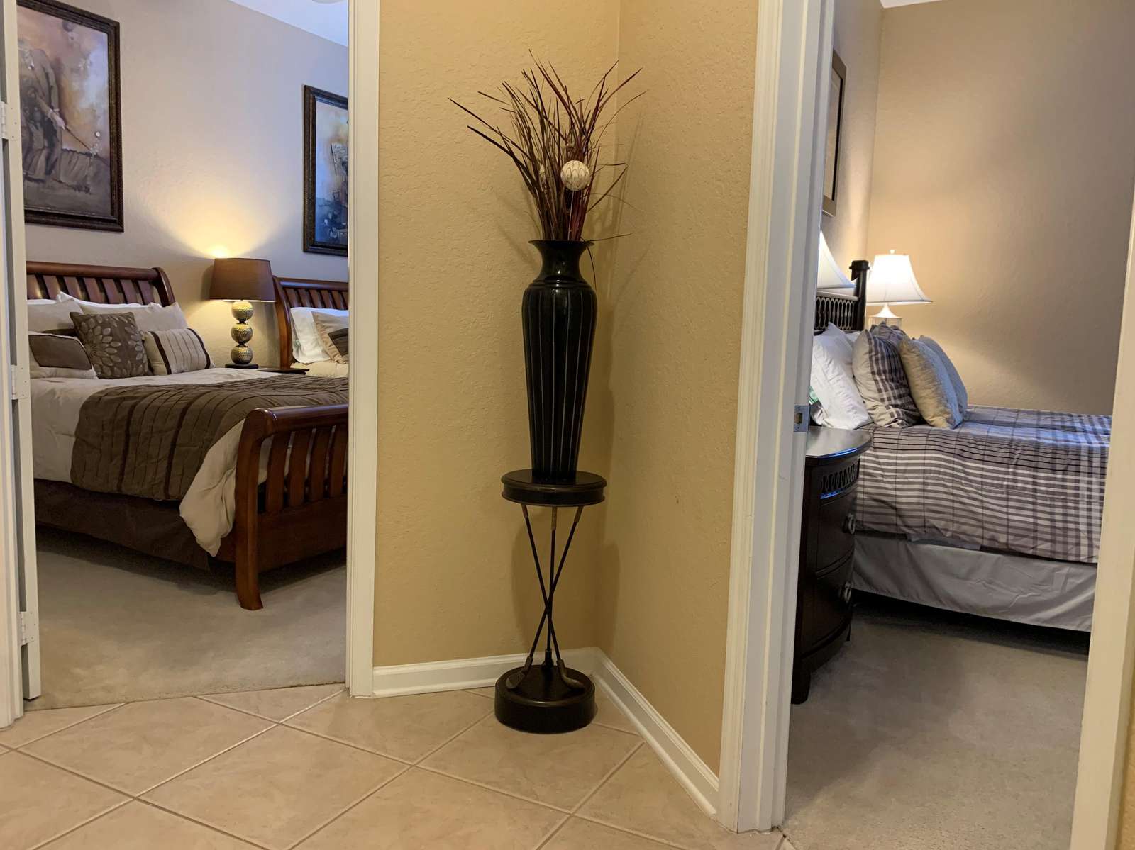 Guest bedrooms in opposite area from master bedroom