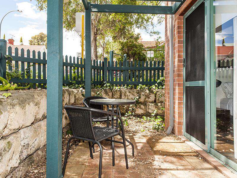 Accommodation Subiaco