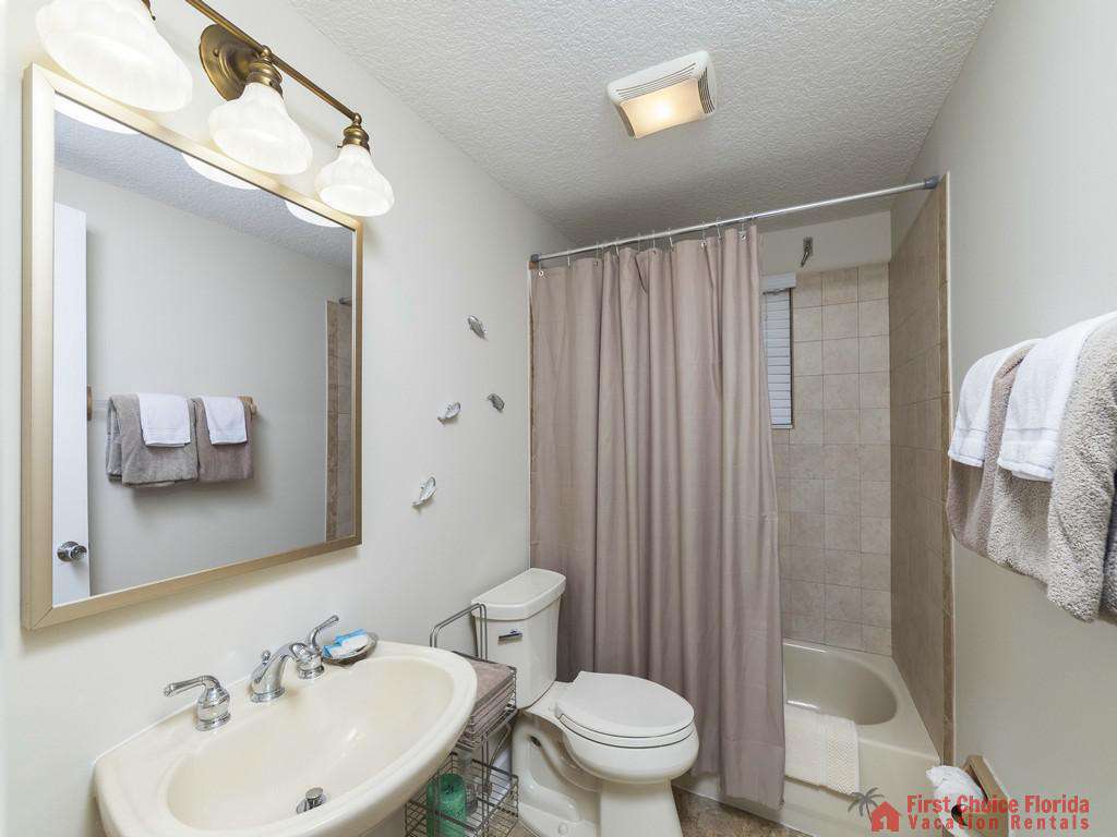 Beach Retreat Bathroom