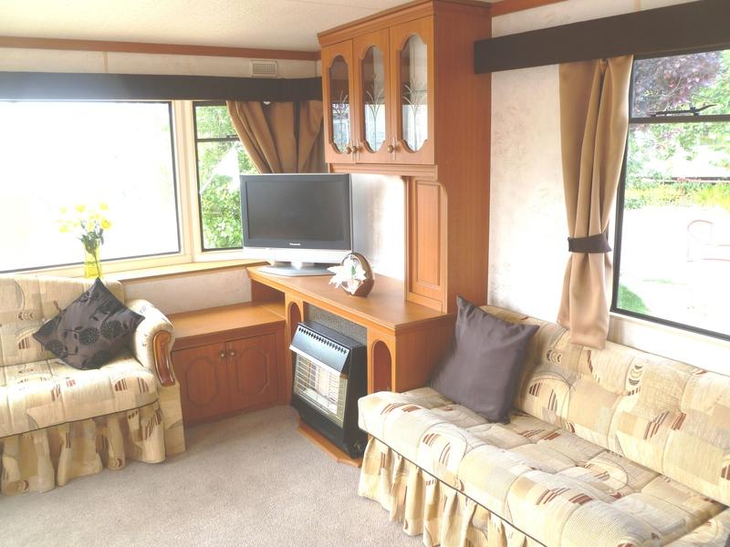 10005G G area 3 bed, 8 berth caravan. Emerald rated. 2cholidays