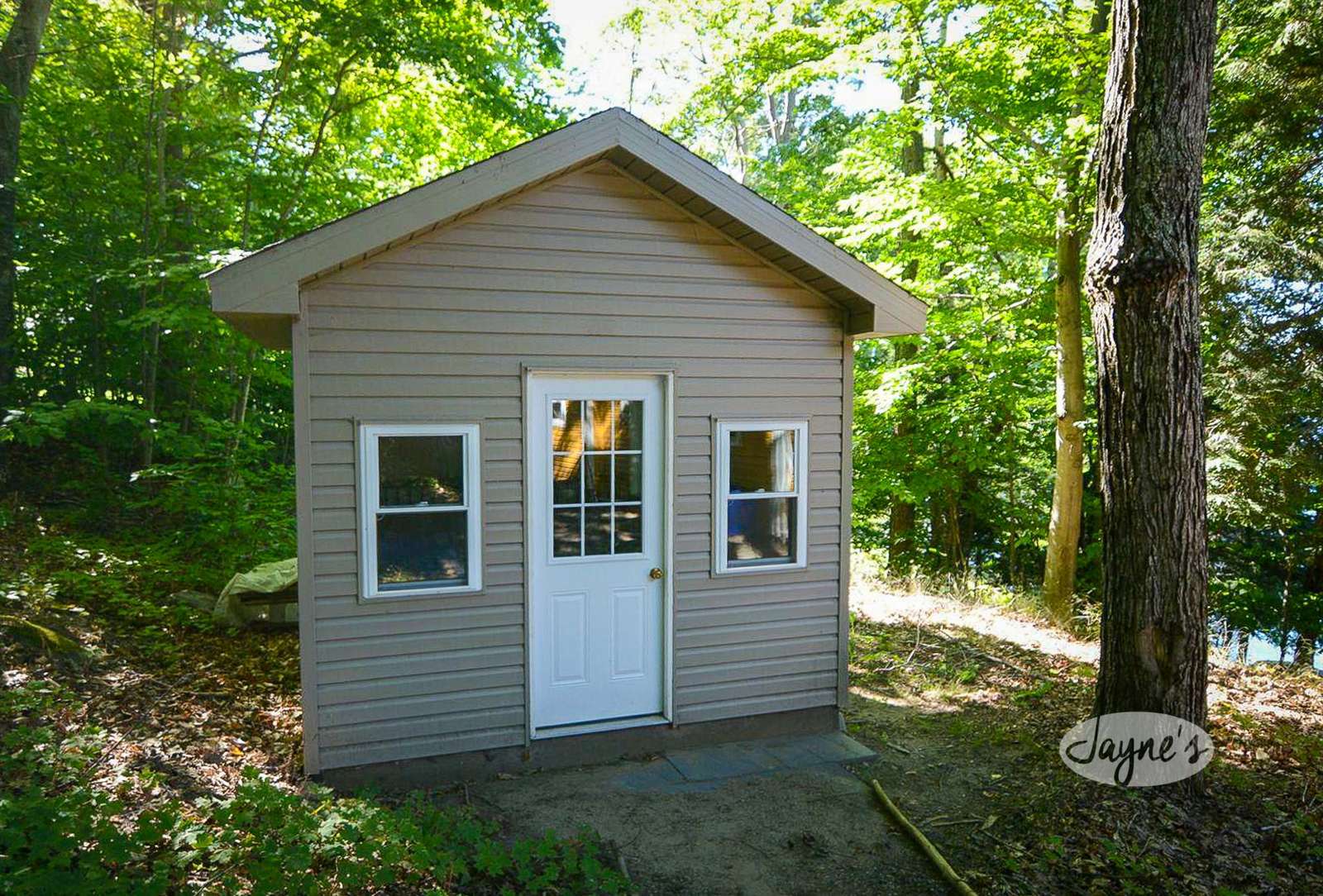 Bunkie with 2 twin beds