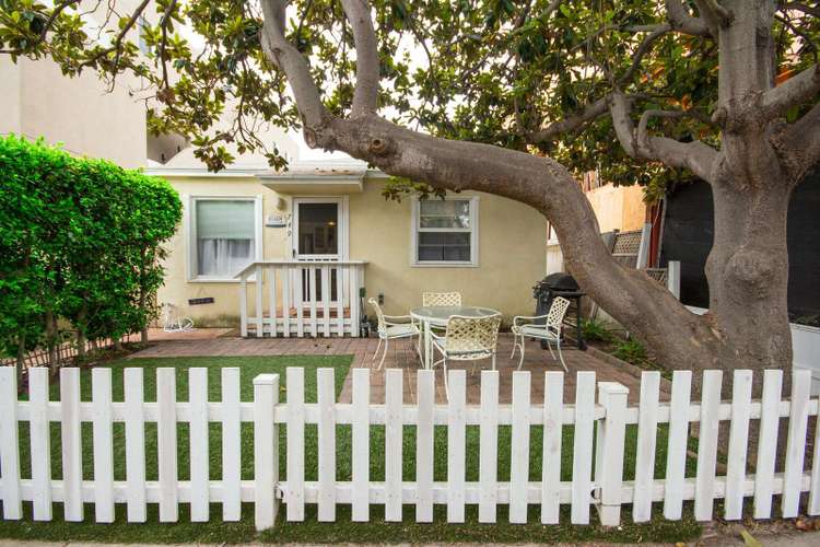 Beach Side Bungalow Preview 0