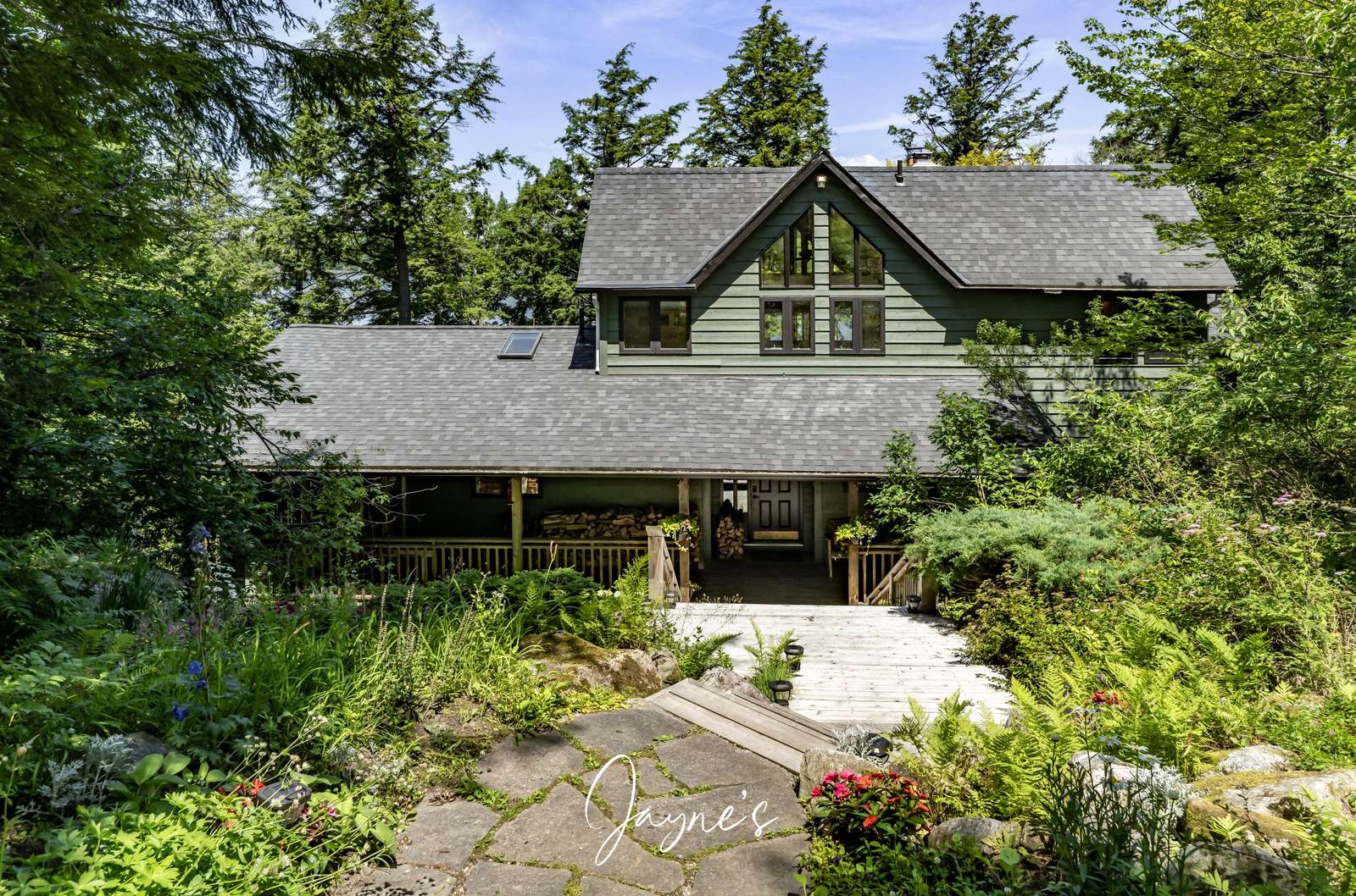 Picture Perch - Entrance Side