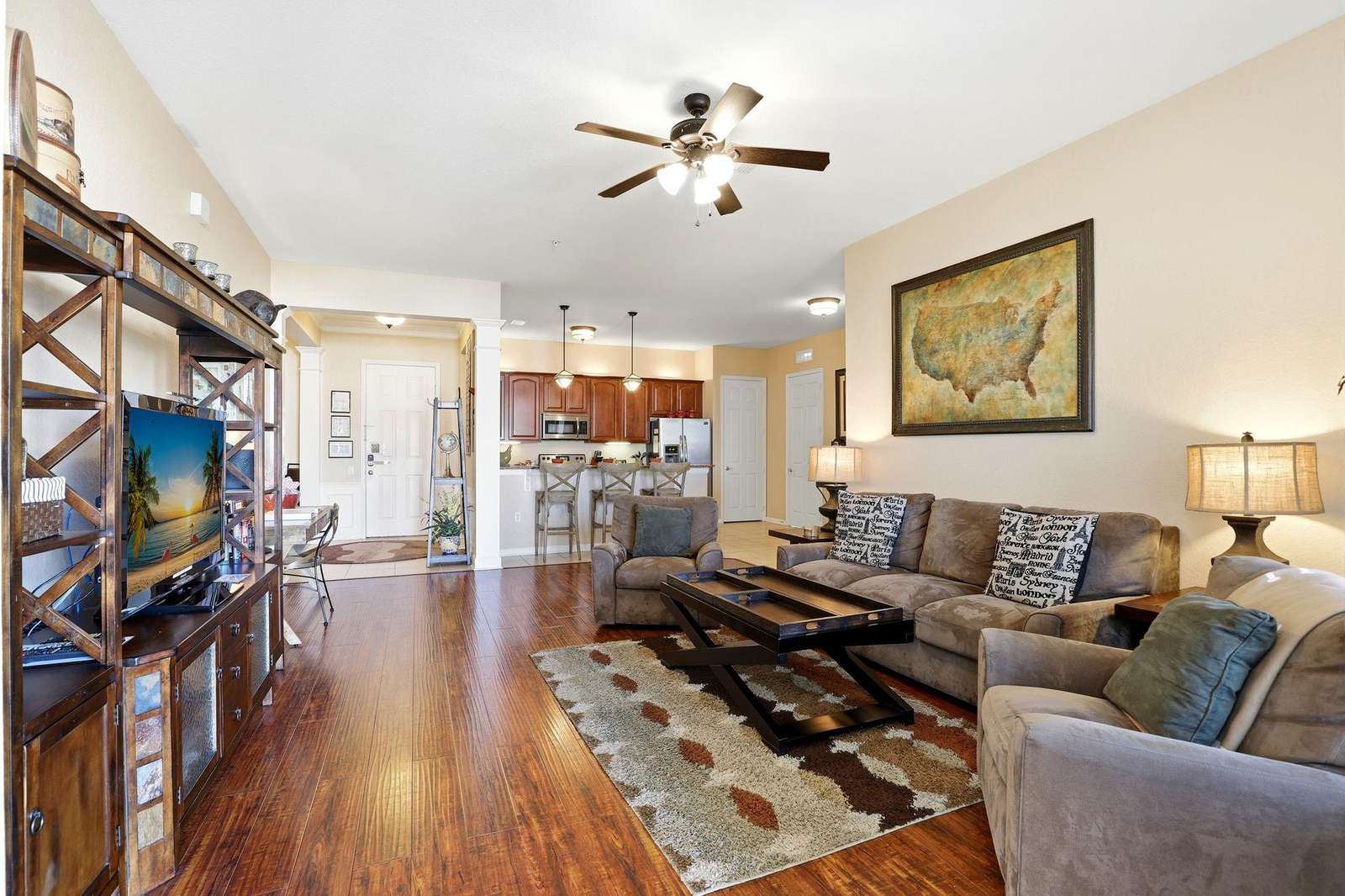 Magnificent penthouse! Ideal place to share quality time with family & friends! Preview