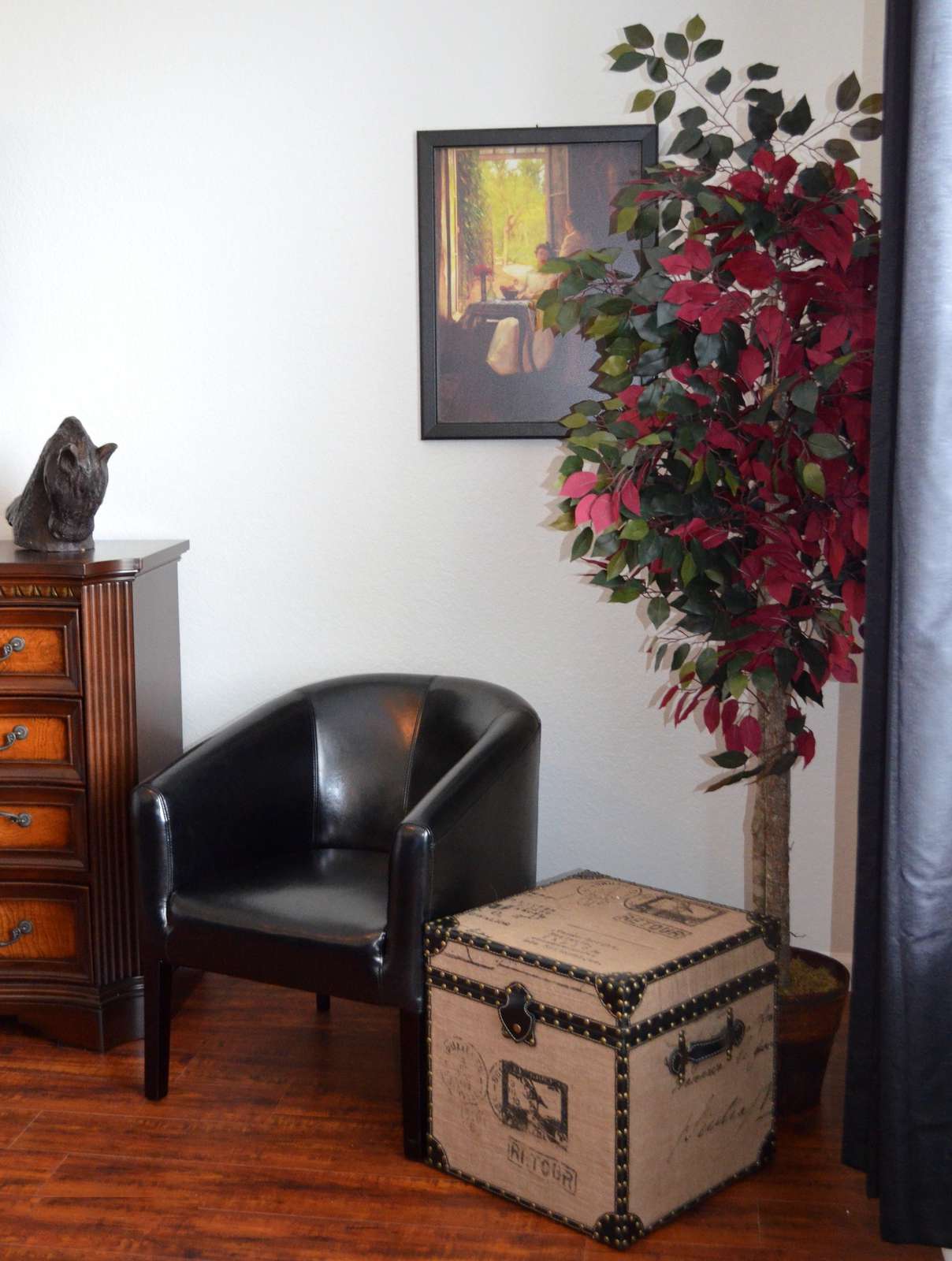 Sitting area in master bedroom
