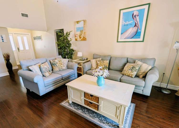Pool Home – 6804 Heritage