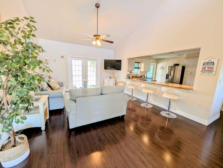 Pool Home – 6804 Heritage