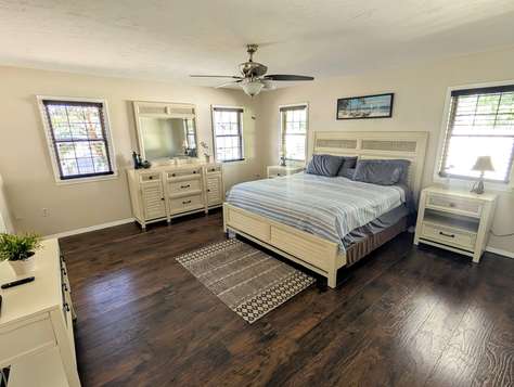 Modern ausgestattetes Ferienhaus mit Pool in West Bradenton – Foto 6