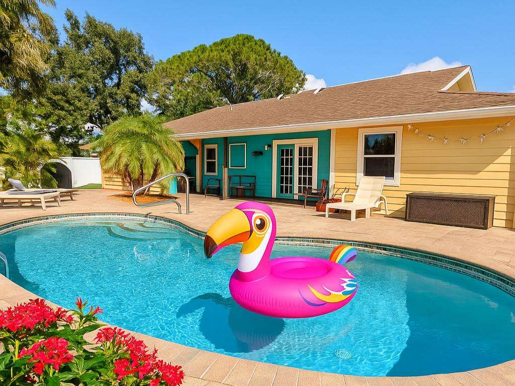 ☀️ Modern 3 BR West Bradenton Pool Home ☀️ Preview 0