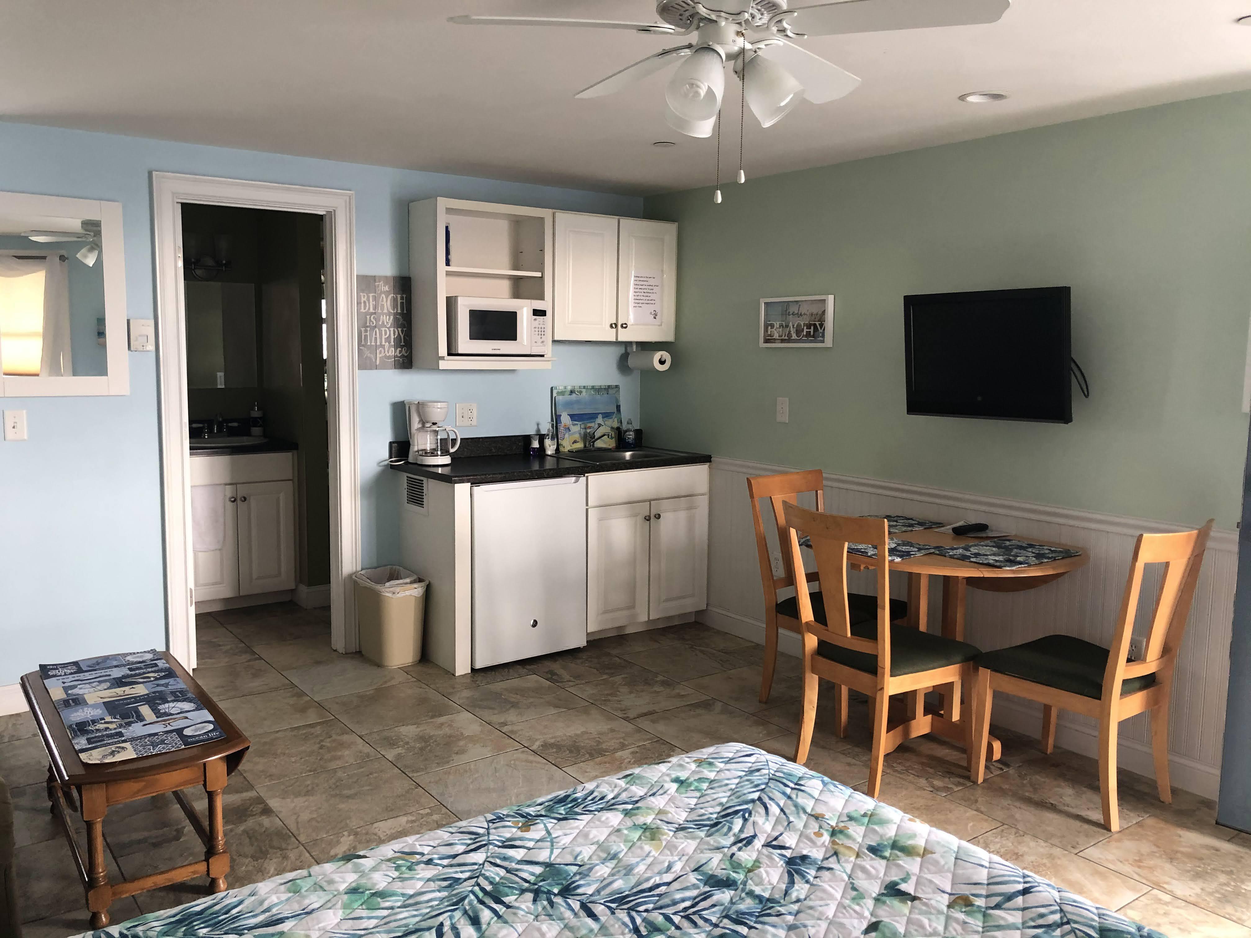 Studio 21 Drift Resort Vacation Rentals Hampton Beach, NH