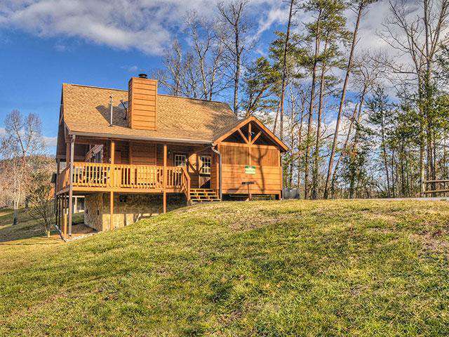 Misty Mornings – Country Pines Resort Preview 0