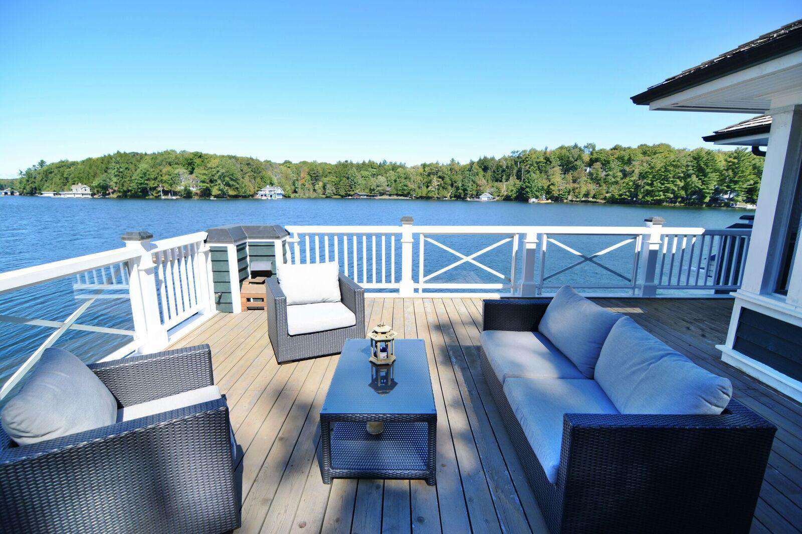 Upper level boathouse deck