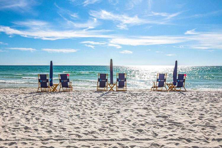 Barefoot Bungalow-Cozy Retreat, Seacrest 30A Pet Friendly,4 Bikes,6 beach chairs Preview 0