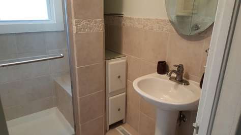 1st floor Bathroom