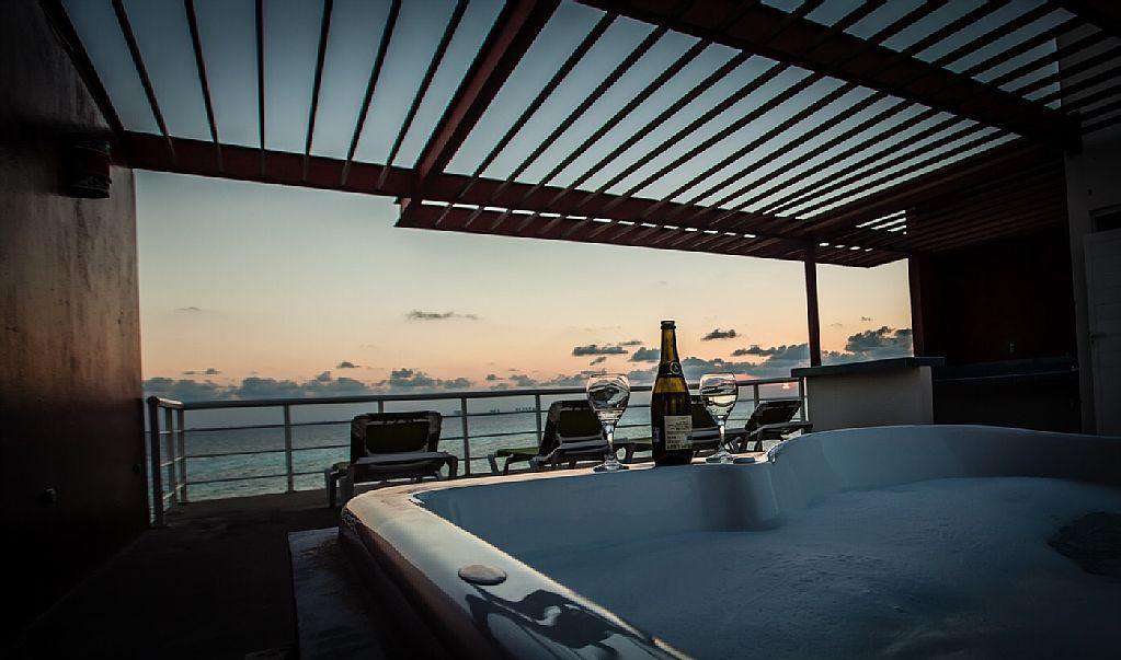 Rooftop Jacuzzi