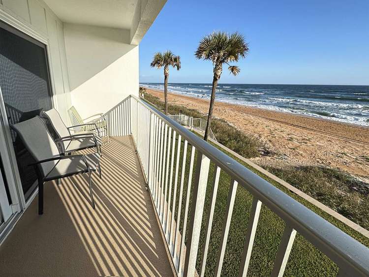 Ocean Front Beautifully decorated condo 13B Preview 0