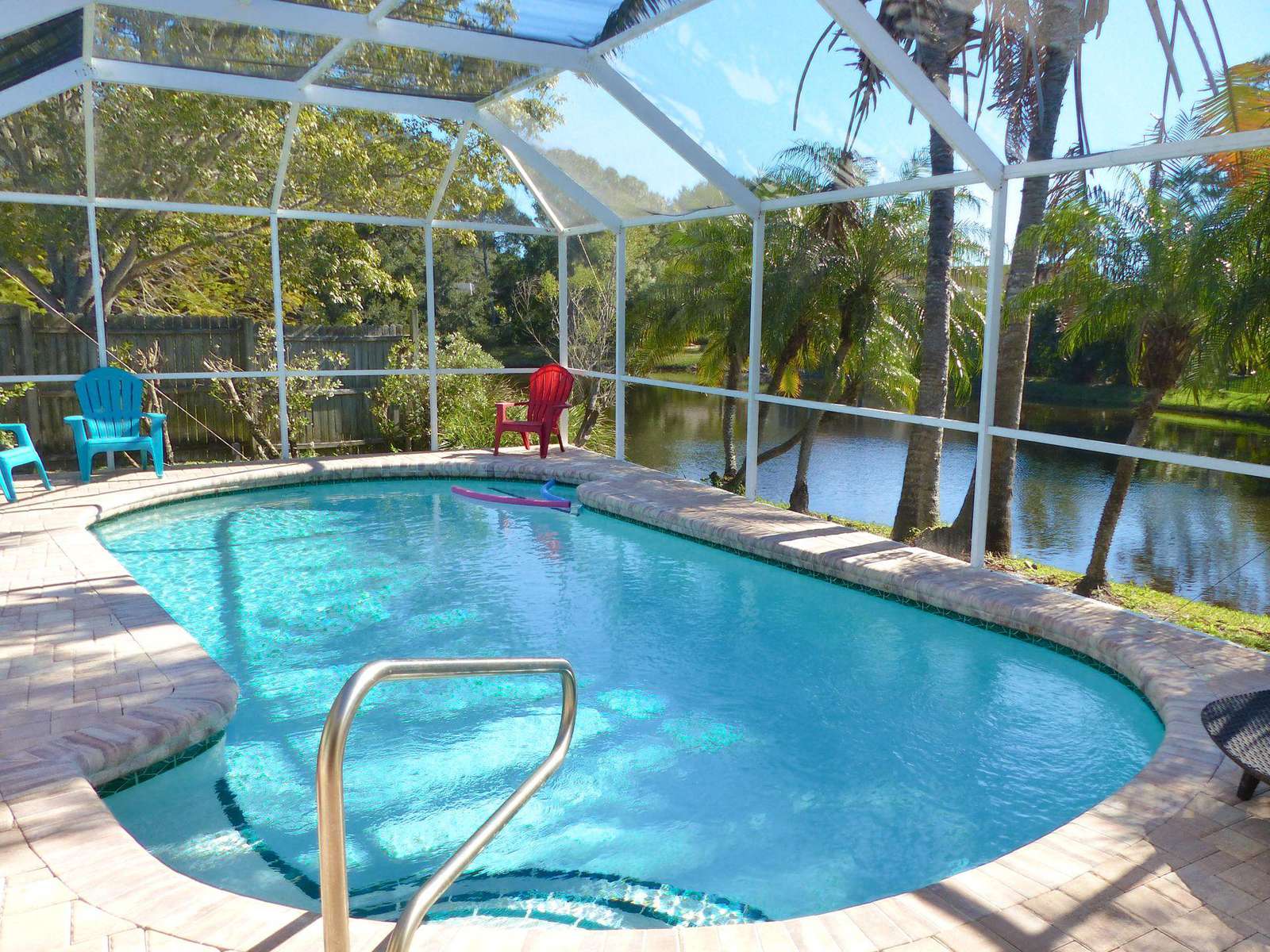 3/2 Lakefront Pool Home ☀️ NW Bradenton ☀️ Pool South Exposure Preview 0