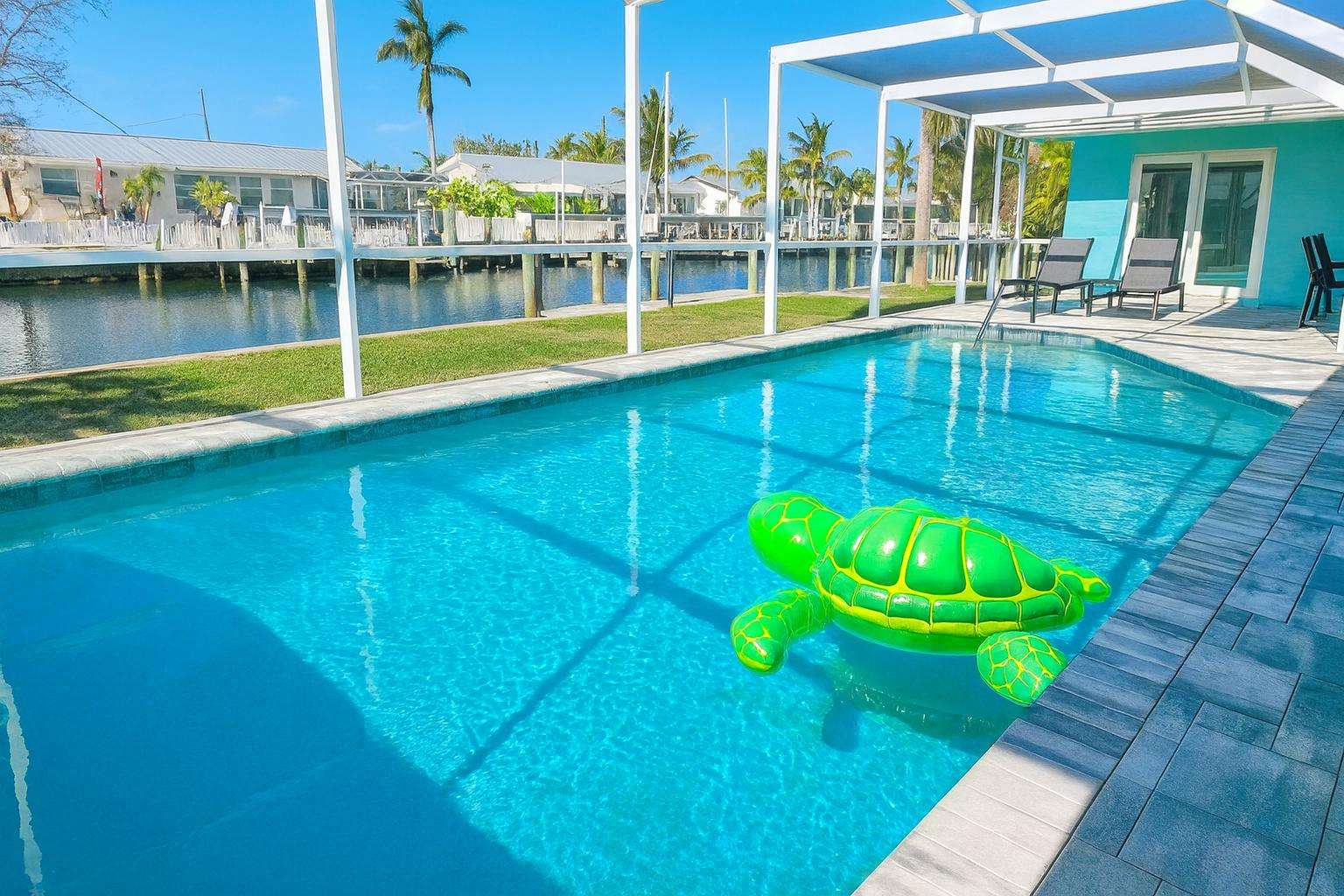⚓3/2.5 Private Canal Front Pool Home on AMI⚓Close To Beaches Preview 0