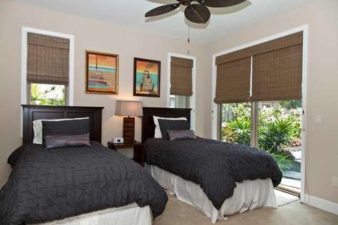 Second guest bedroom - can convert to king bed