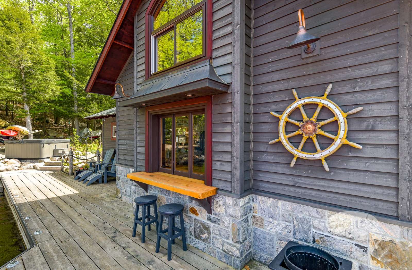 Boathouse Bar & Bar Seating