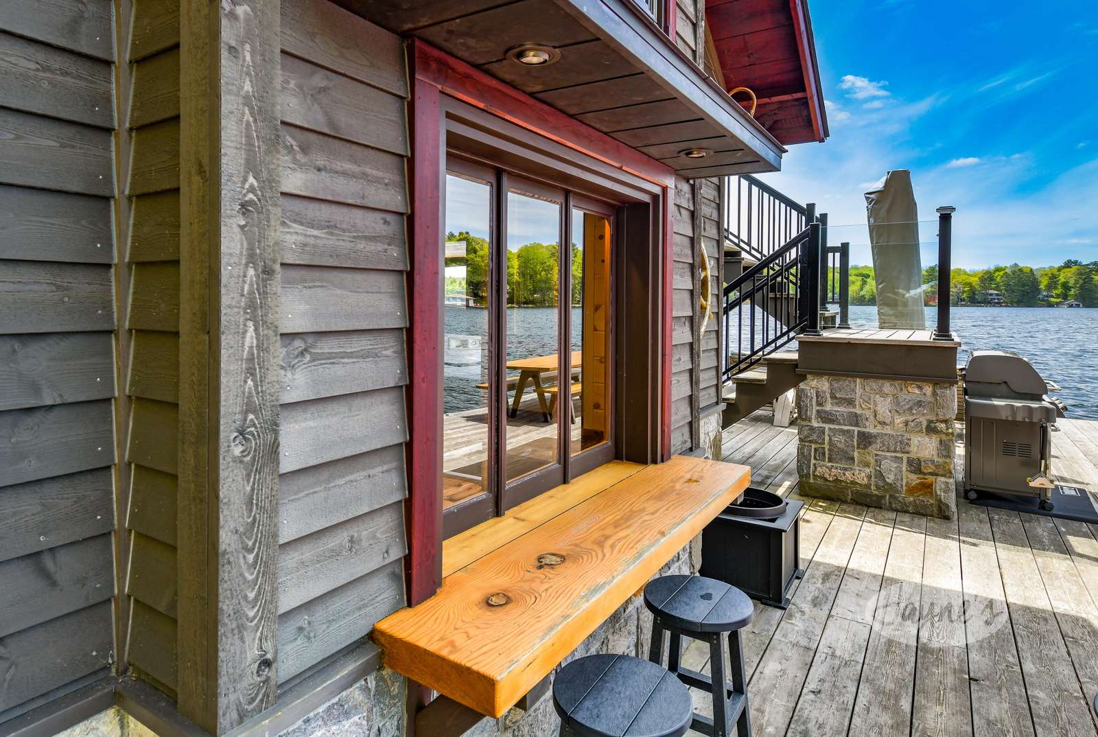 Boathouse Bar & Bar Seating
