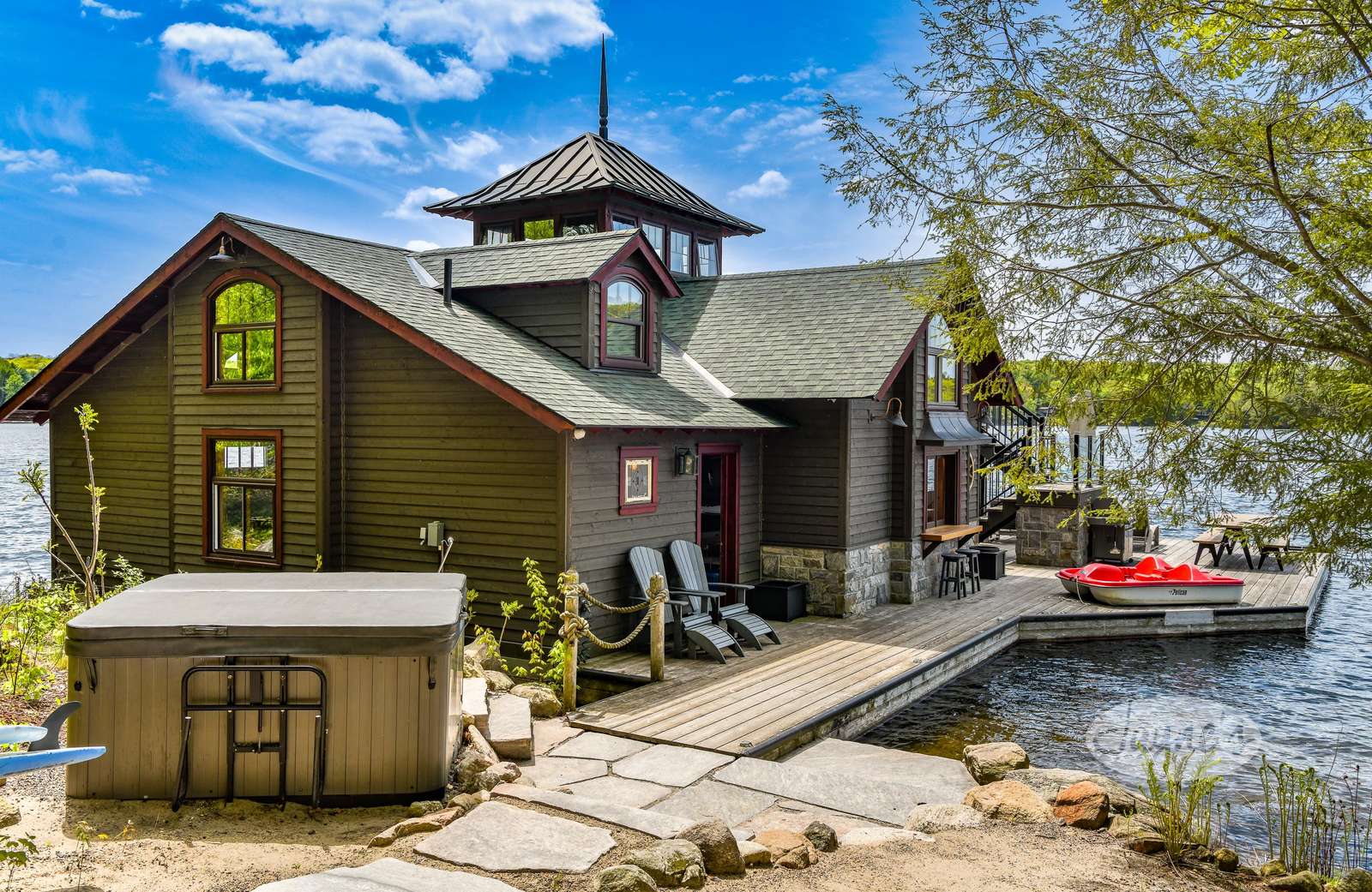 Boathouse & Hot Tub