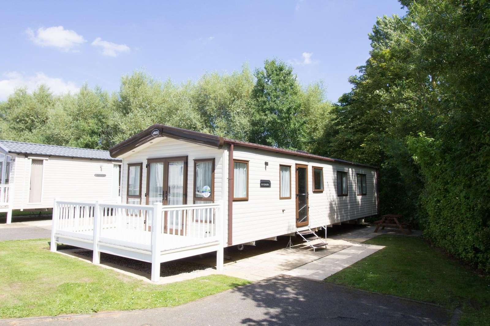 Haven Hopton Holiday Village caravan for hire platinum 6 berth