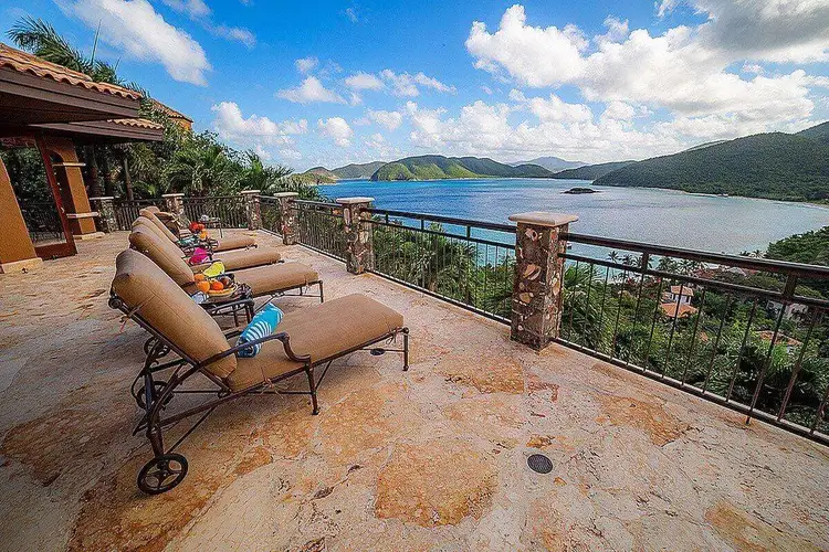 Seacove in Peter Bay Preview