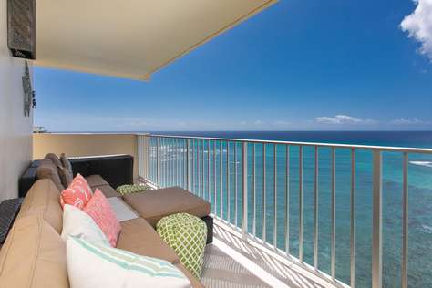 Private Lanai with gardens and Pacific ocean below