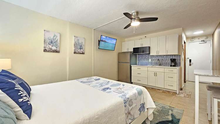 Waikiki Grand Suite 801 Preview 0