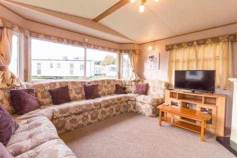 Static caravan for rent at Breydon water Holiday park