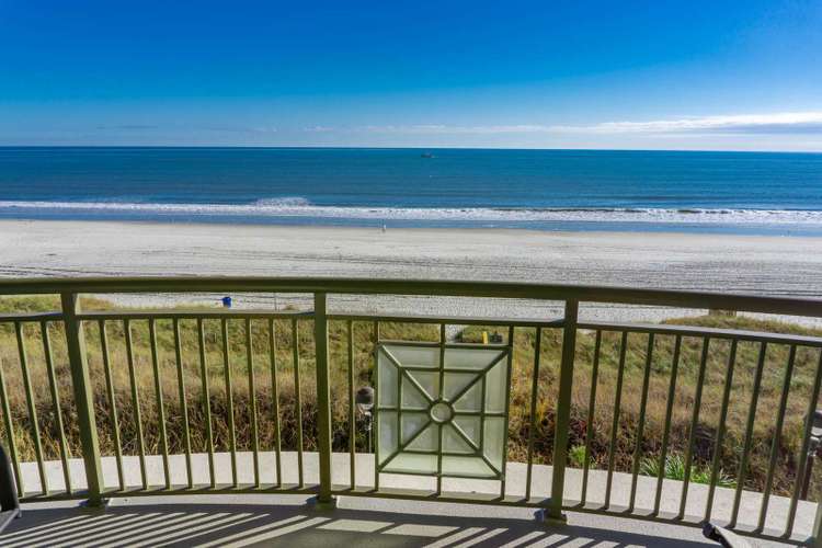 MVG 511 3 bedroom 3 bath Oceanfront Preview 0