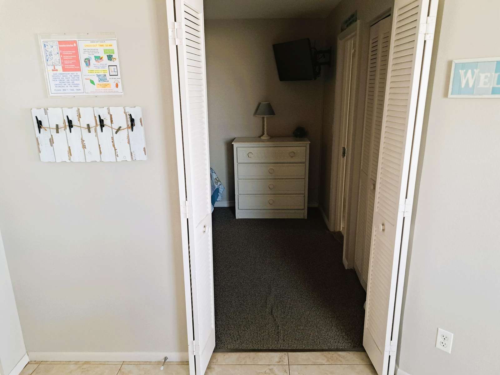 Entrance to guest bedroom
