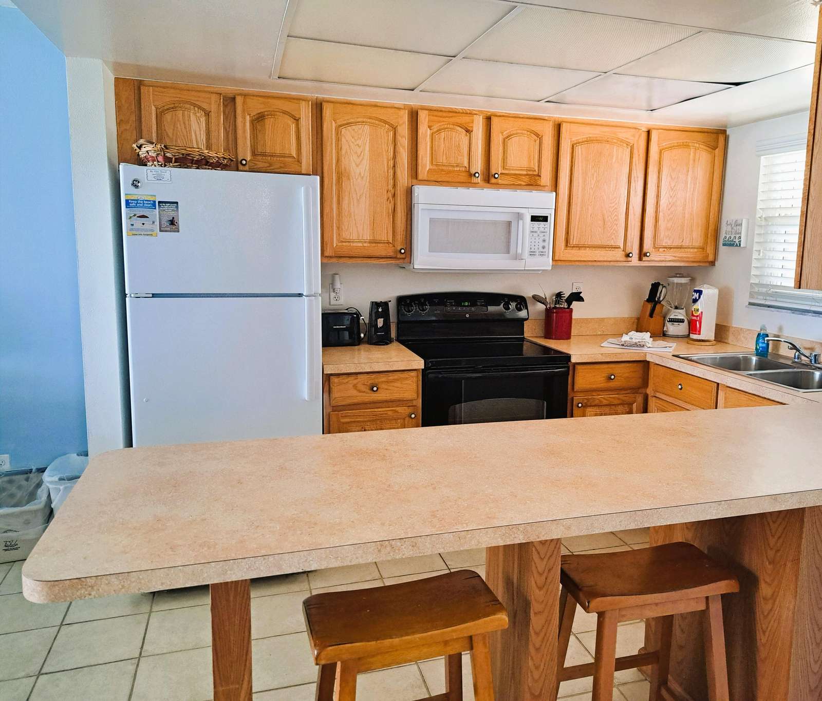 View to the right of the kitchen.