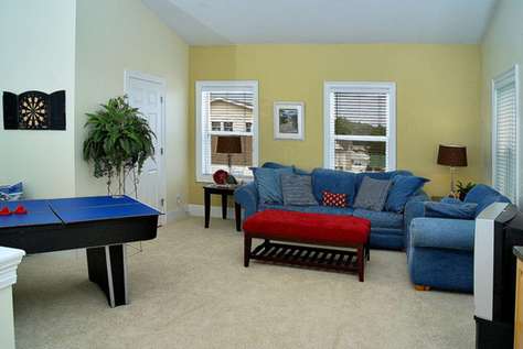 Third Floor Living area with Queen Sofa Sleeper, Game Table & Half Bath