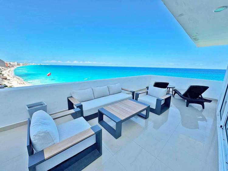 Spaceous Beachfront 4br/3.5bth Cancun Hotel Zone! Preview 0
