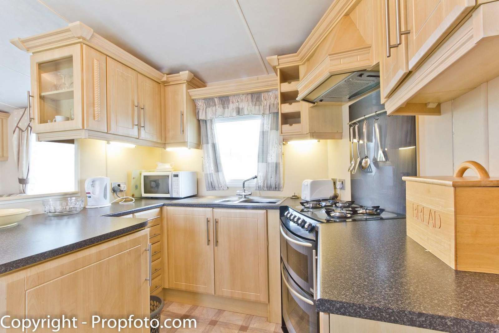 Fully equipped kitchen, perfect for self-catering breaks!