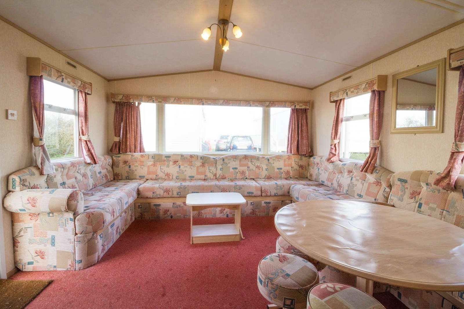 Caravan for hire in Kessingland, Lowestoft