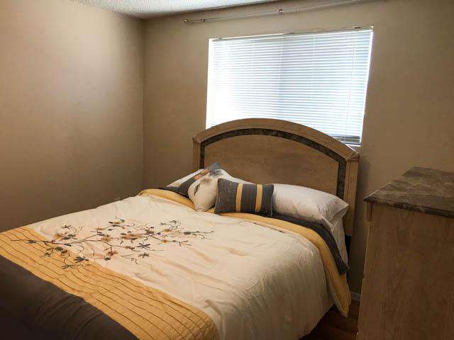 Queen bedroom