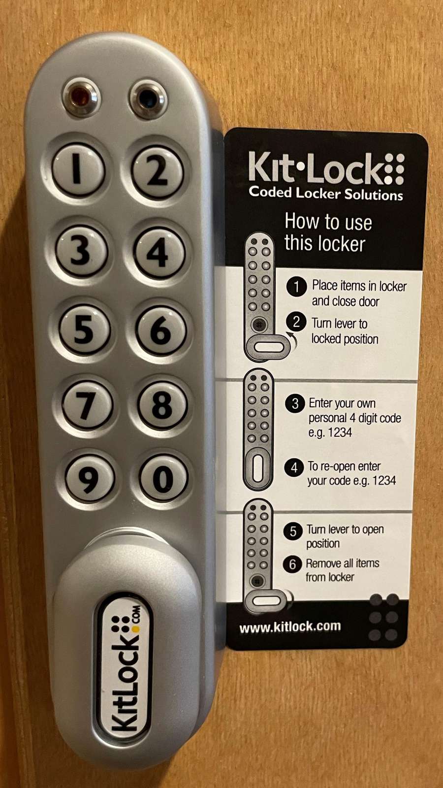 Easy to use ski locker locks