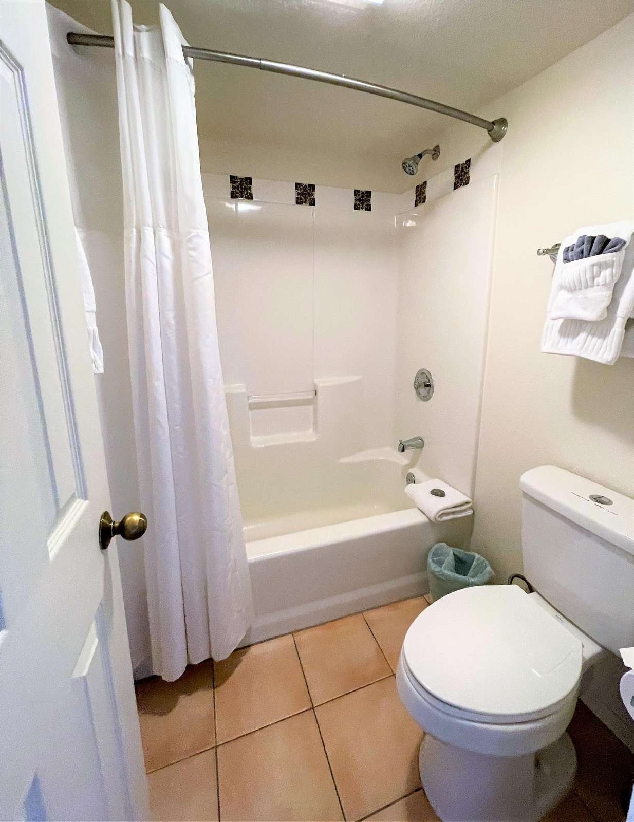 2nd bathroom across in hallway across 2nd bedroom
