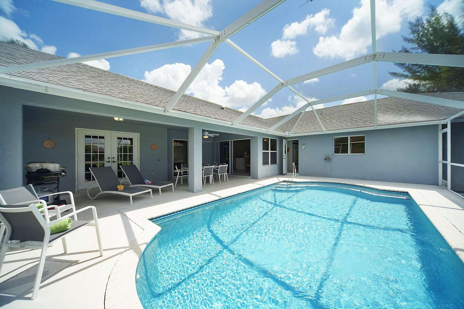 Wischis Florida Home - Ferienhaus Cape Coral - Hausverwaltung - Immobilien