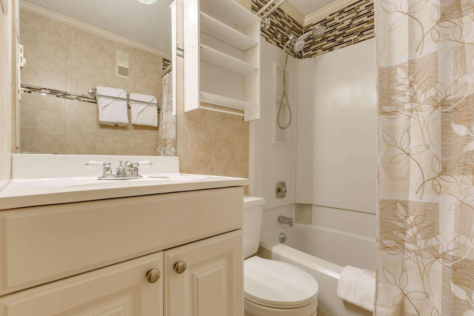 Clean and Tidy bathroom