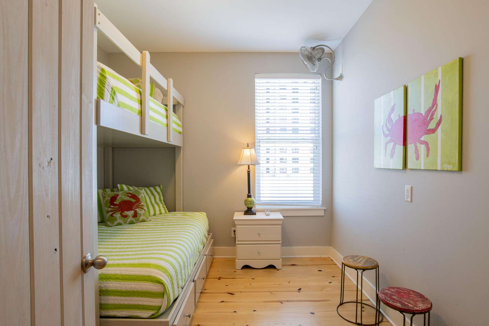 Twin XL over Full Bed. (Sleeps 3)